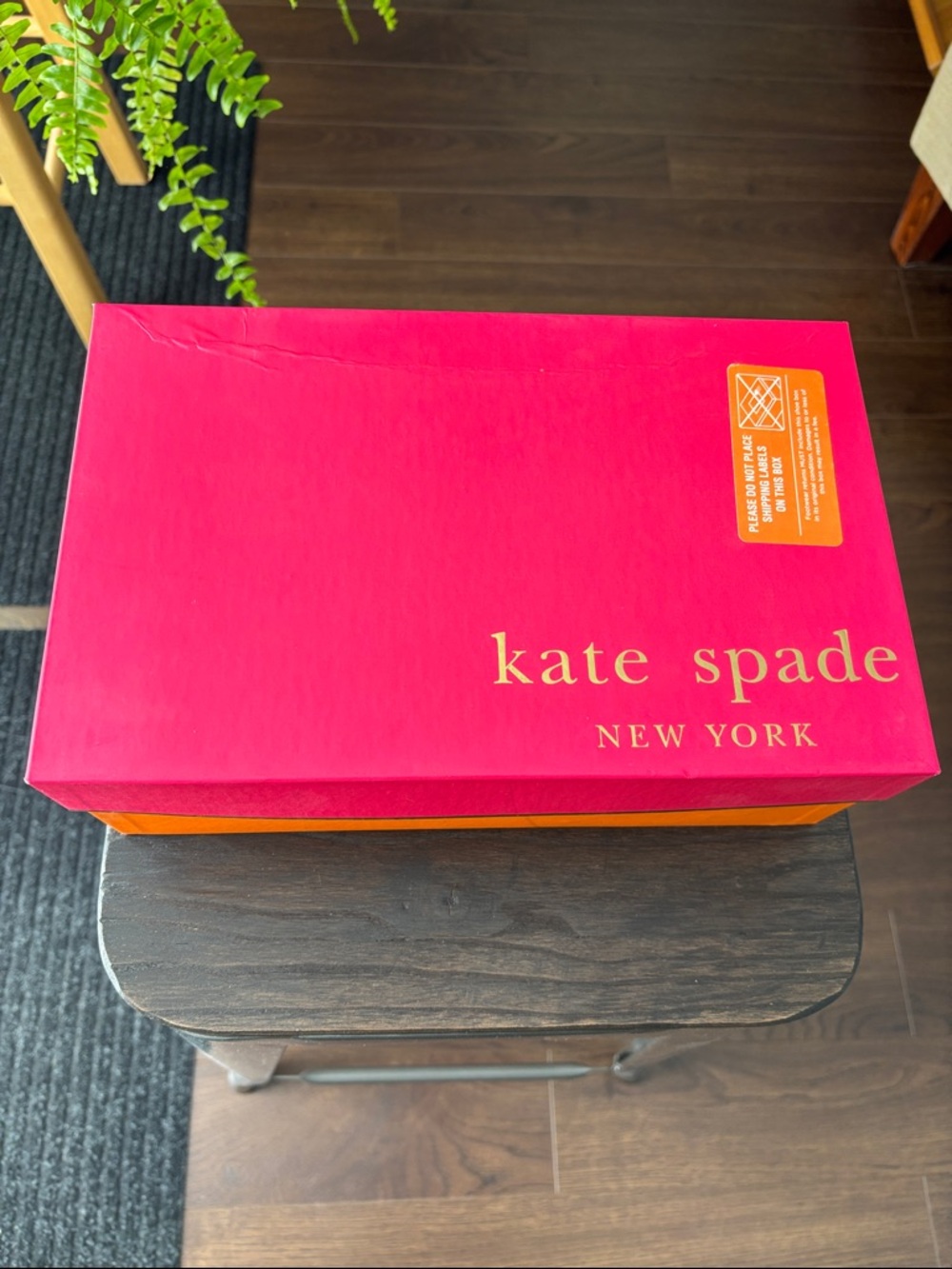 Kate Spade Black Pointed-Toe Pumps with Rosette Accent size 6 1/2 - Picture 10 of 10
